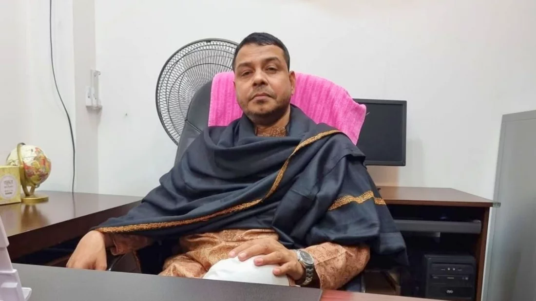 ১১ মামলায় ওয়ারেন্ট থাকলেও ধরা-ছোঁয়ার বাইরে আলোচিত প্রতারক মুজিবুর